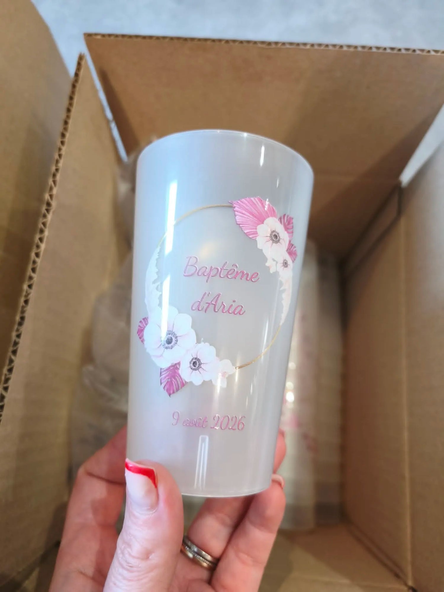 gobelet baptême personnalisé rose pampa