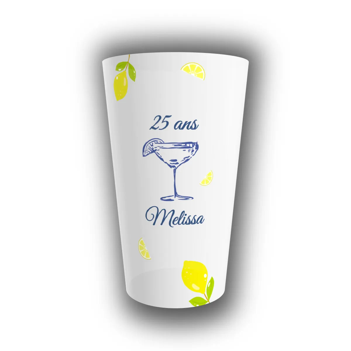 Gobelet réutilisable personnalisé anniversaire Dolce Vita, translucide, avec « 25 ans », un cocktail stylisé, des citrons et le prénom au centre