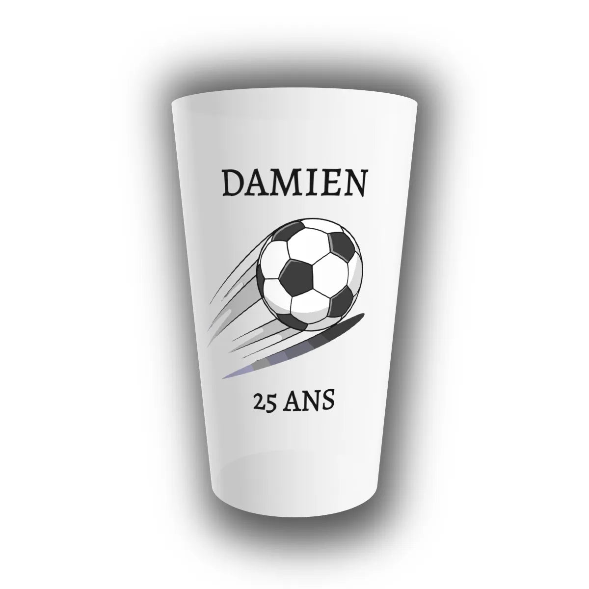 Gobelet réutilisable personnalisé translucide pour anniversaire, motif ballon de football et lignes de vitesse, prénom et âge inscrits à l'avant