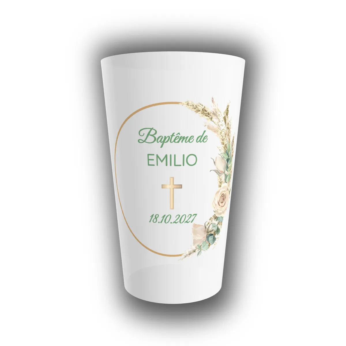 Gobelet réutilisable personnalisé pour baptême, translucide, décoré d'une couronne de pampa, rose nude, eucalyptus et croix dorée, avec prénom de l'enfant et date