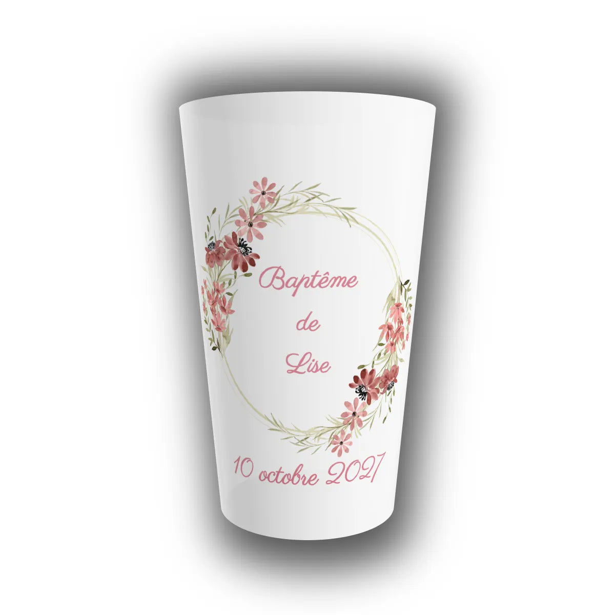 Gobelet réutilisable personnalisé pour baptême, orné d'une couronne de fleurs séchées terracotta et vieux rose, avec prénom de l'enfant et date