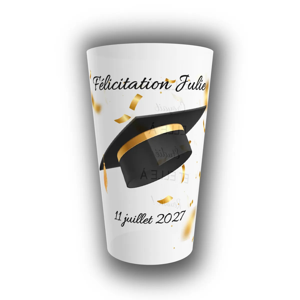 Gobelet réutilisable personnalisé translucide, toque de diplômé au galon doré, confettis dorés, prénom du diplômé et date gravés