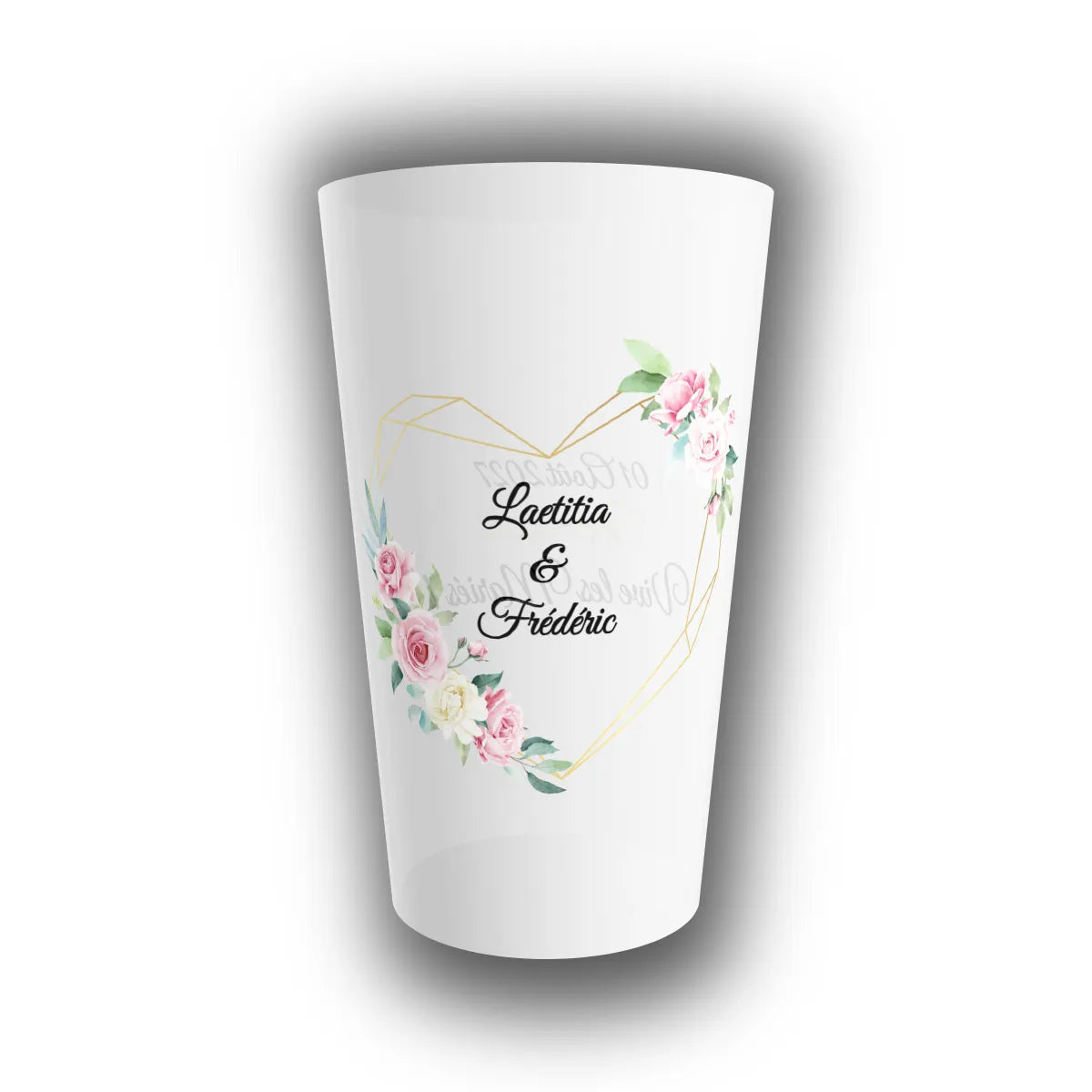Gobelet réutilisable personnalisé pour mariage translucide, cœur géométrique doré fleuri et prénoms des mariés avec date inscrits à l'avant