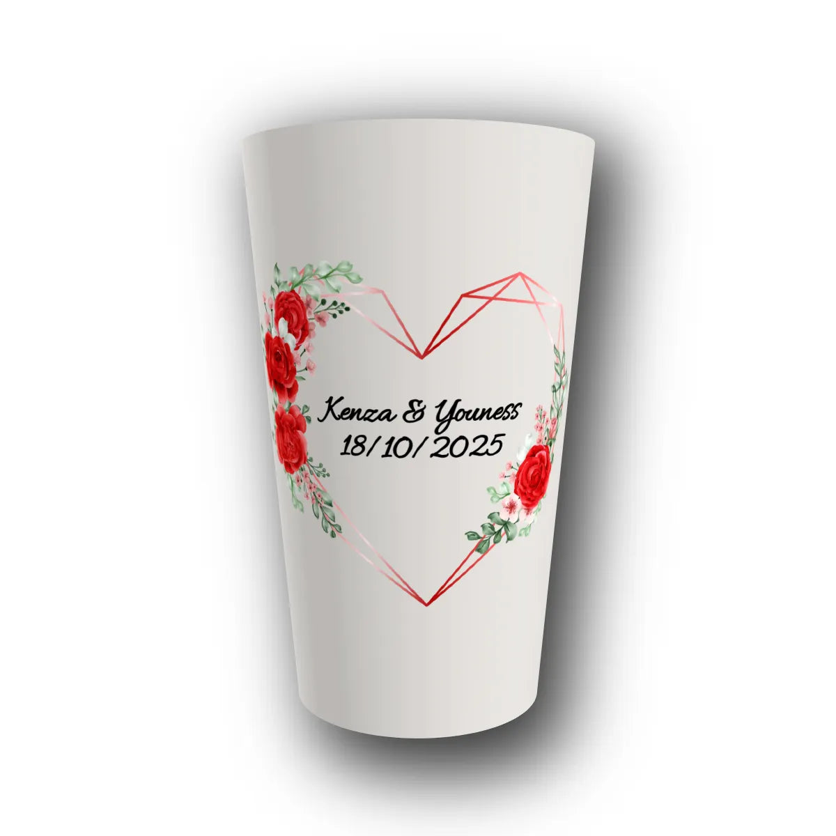 Gobelet réutilisable personnalisé mariage, cœur géométrique et roses, rendu 3D