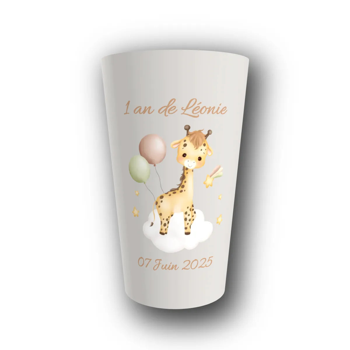 Gobelet réutilisable personnalisé anniversaire, girafe pastel, rendu 3D