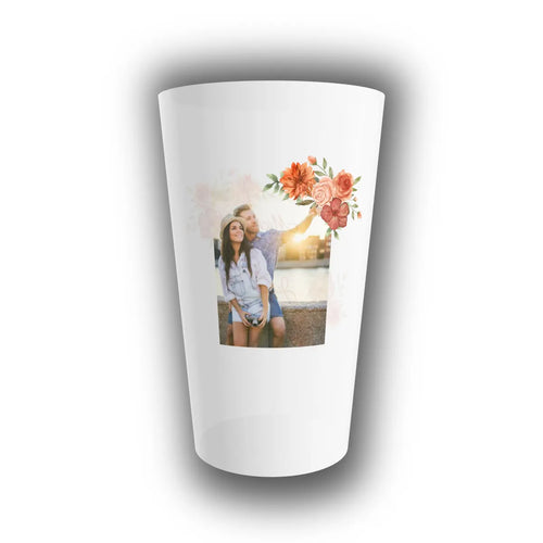 Gobelet réutilisable personnalisé pour mariage translucide, avec photo des mariés et bouquet floral terracotta et vert sauge imprimés au recto
