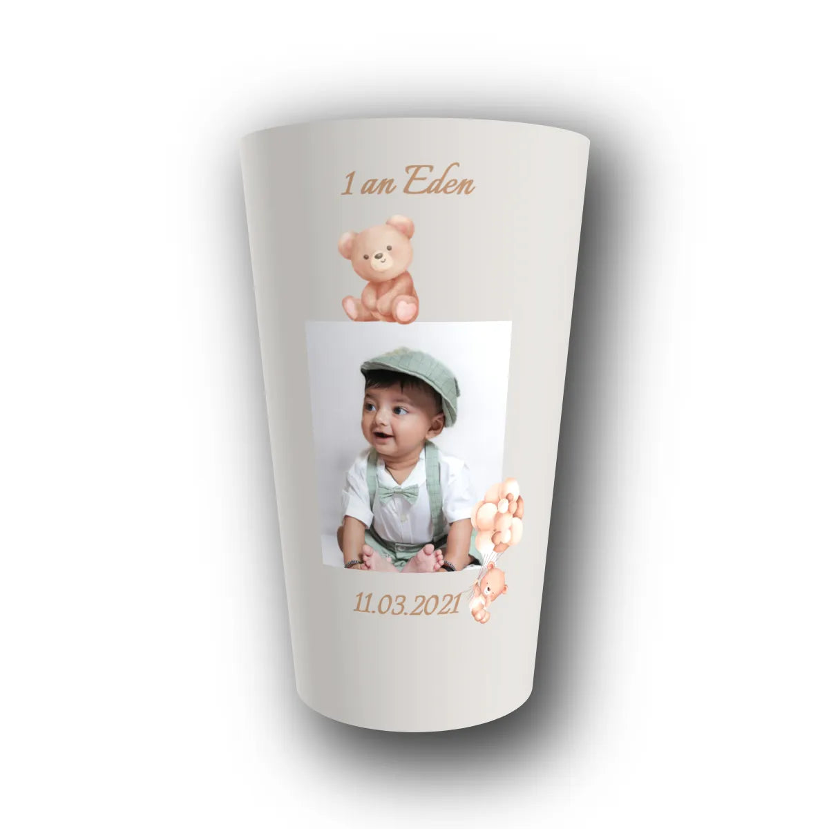 Gobelet réutilisable personnalisé anniversaire, photo et doux ourson, rendu 3D