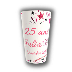 Gobelet Anniversaire Personnalisé – Étoiles & Cœurs Roses